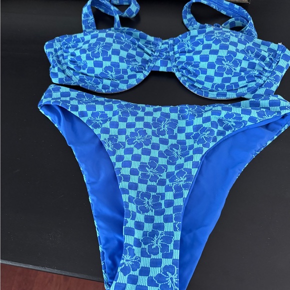 Blue Patterned Women's Bikini Set - Picture 2 of 8